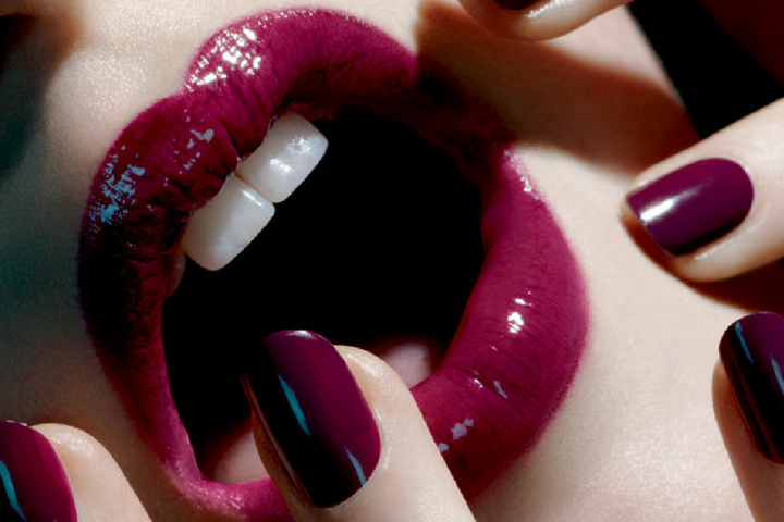 Trendy Beauty Make Up With Matching Lips And Nails-It Will Inspire You!