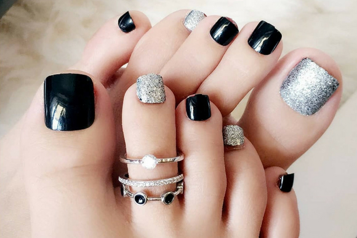 Top 10 fantastic Toe Nail Art – The Trending One – Try It Now!