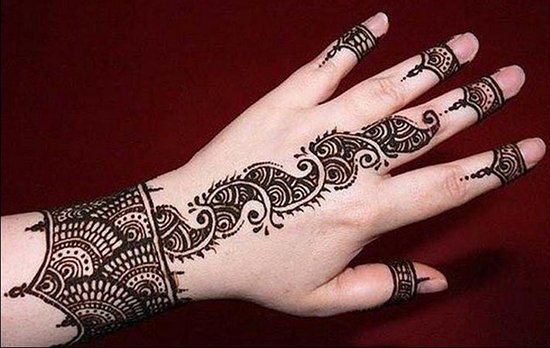 Back Hand Mehndi Design