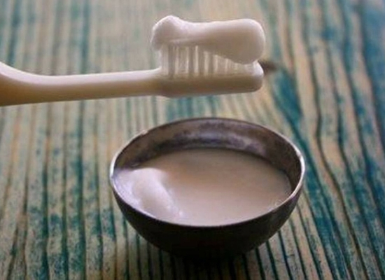Baking soda with tooth paste
