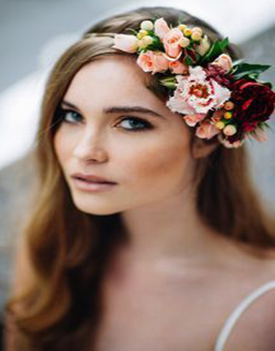 50+ Wedding Hair Flower Crown Stock Photos, Pictures & Royalty-Free Images  - iStock