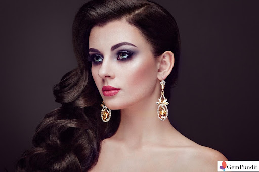 Colored Gemstone Earrings: A Fashion Essential