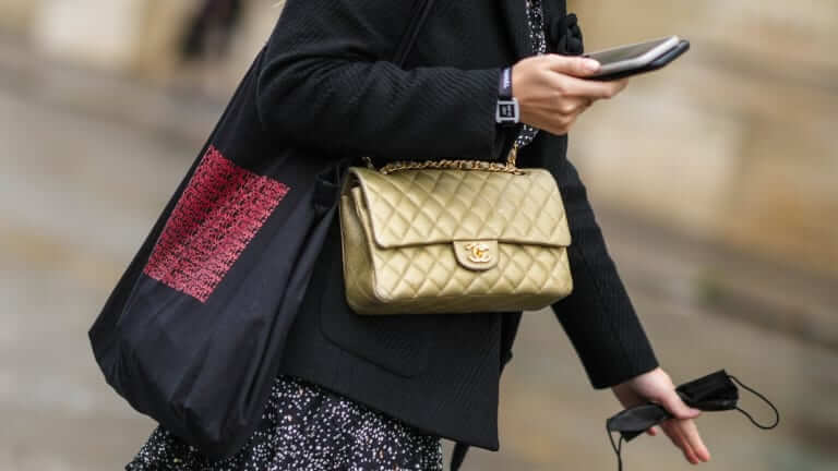 The Savvy Buyer’s Guide to Shopping for Pre-owned Designer Bags Online 