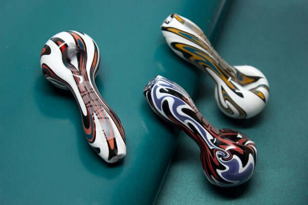 Different Types of Glass Bubbler Pipes and Tips to Finding the Right One