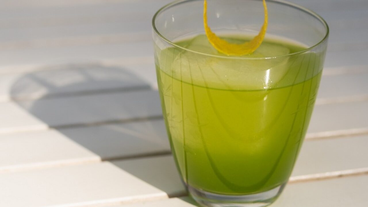 Wheatgrass Juice Benefits For Skin Hair And Immunity. - Girlicious Beauty